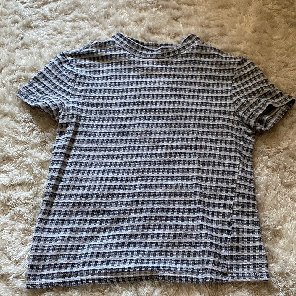 Crop top tee